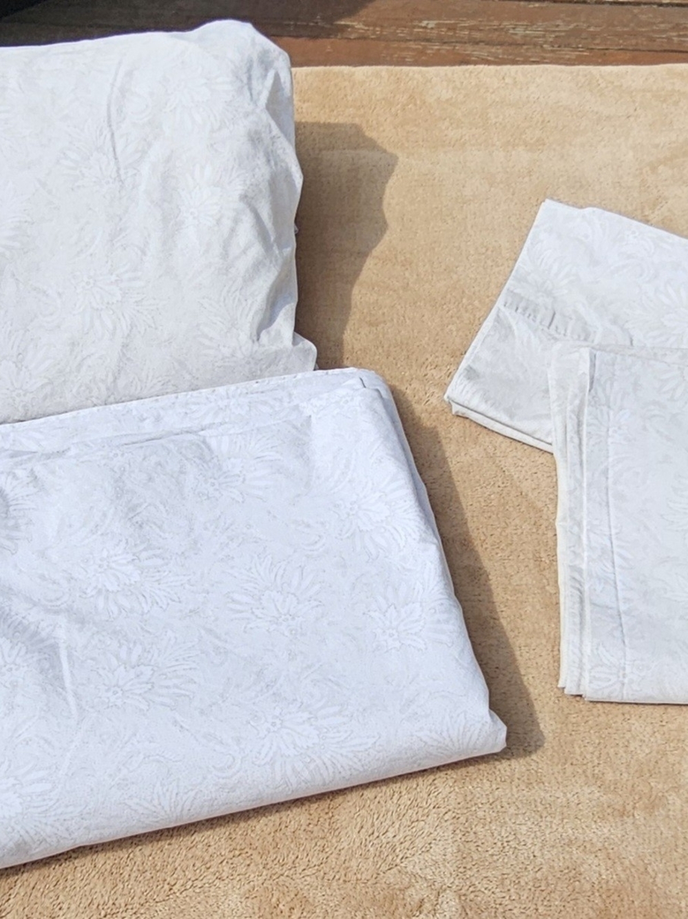 Ralph Lauren Gray/White Floral Sheet Set